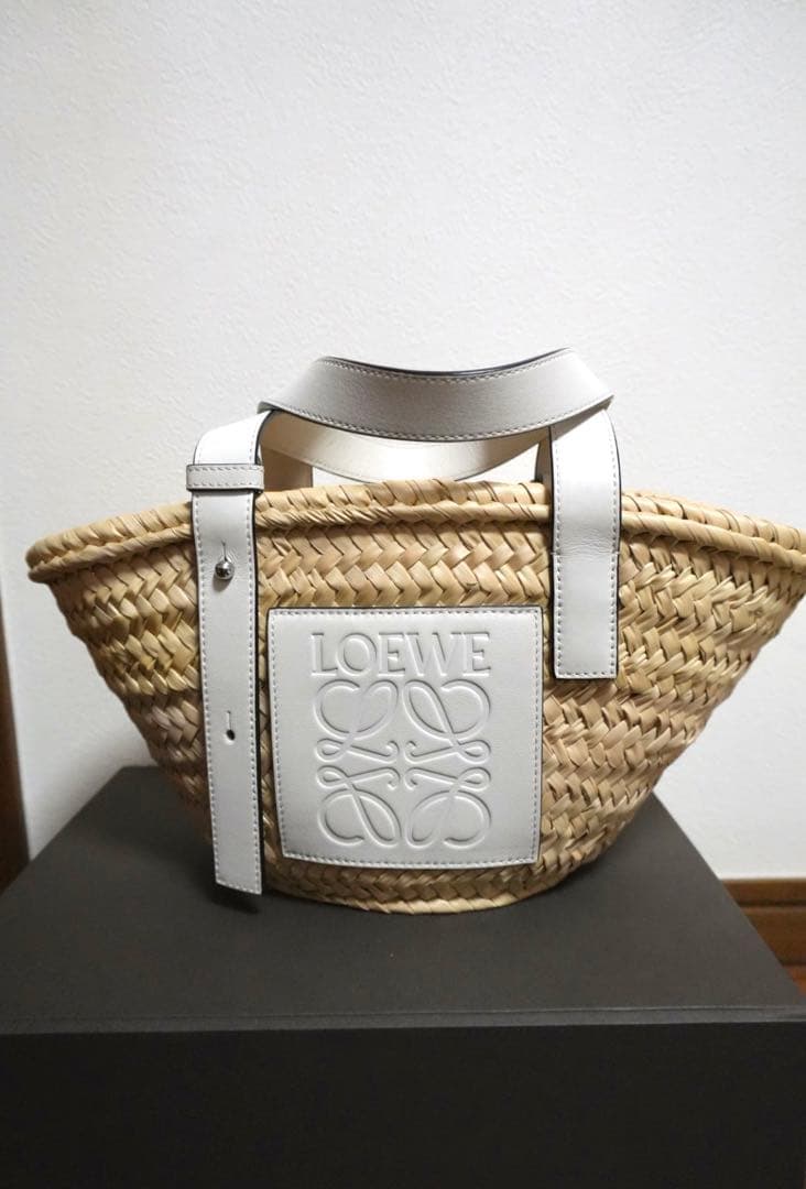 LOEWE ロエベ　バスケットバッグ　スモール　ホワイト