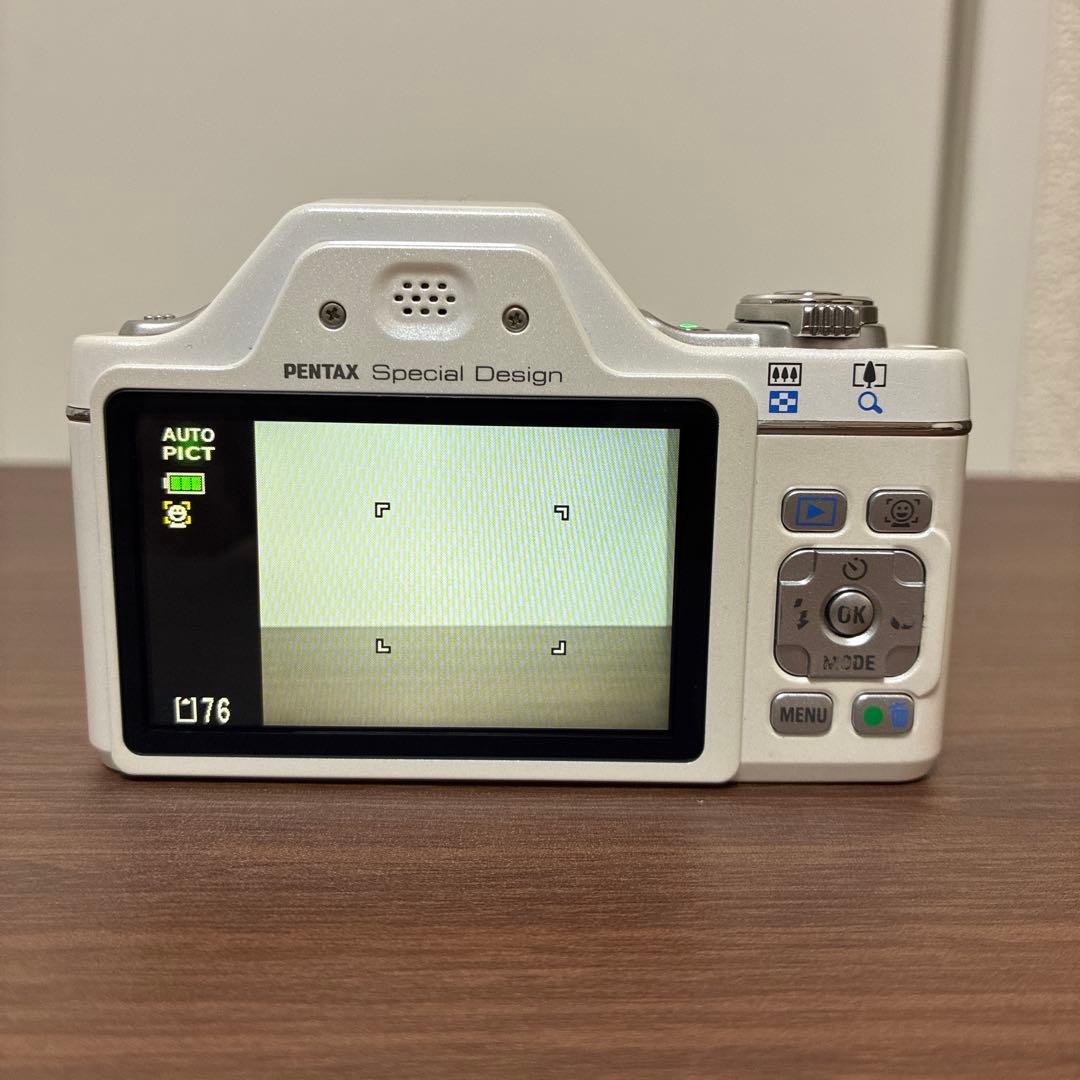【ペンタックス】PENTAX I-10 コンパクトデジタルカメラ レトロ 白