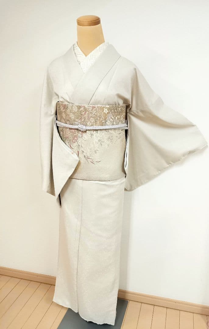 洗える色無地　花唐草地紋　ジャガード織　袷Ｍサイズ