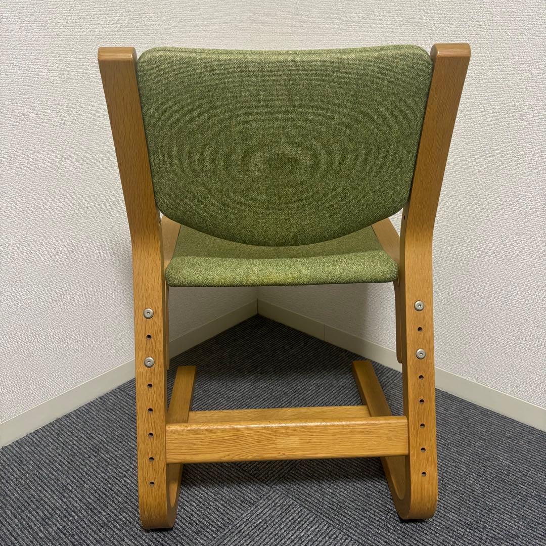 ベネッセ カリモク チェアー 緑 布張り