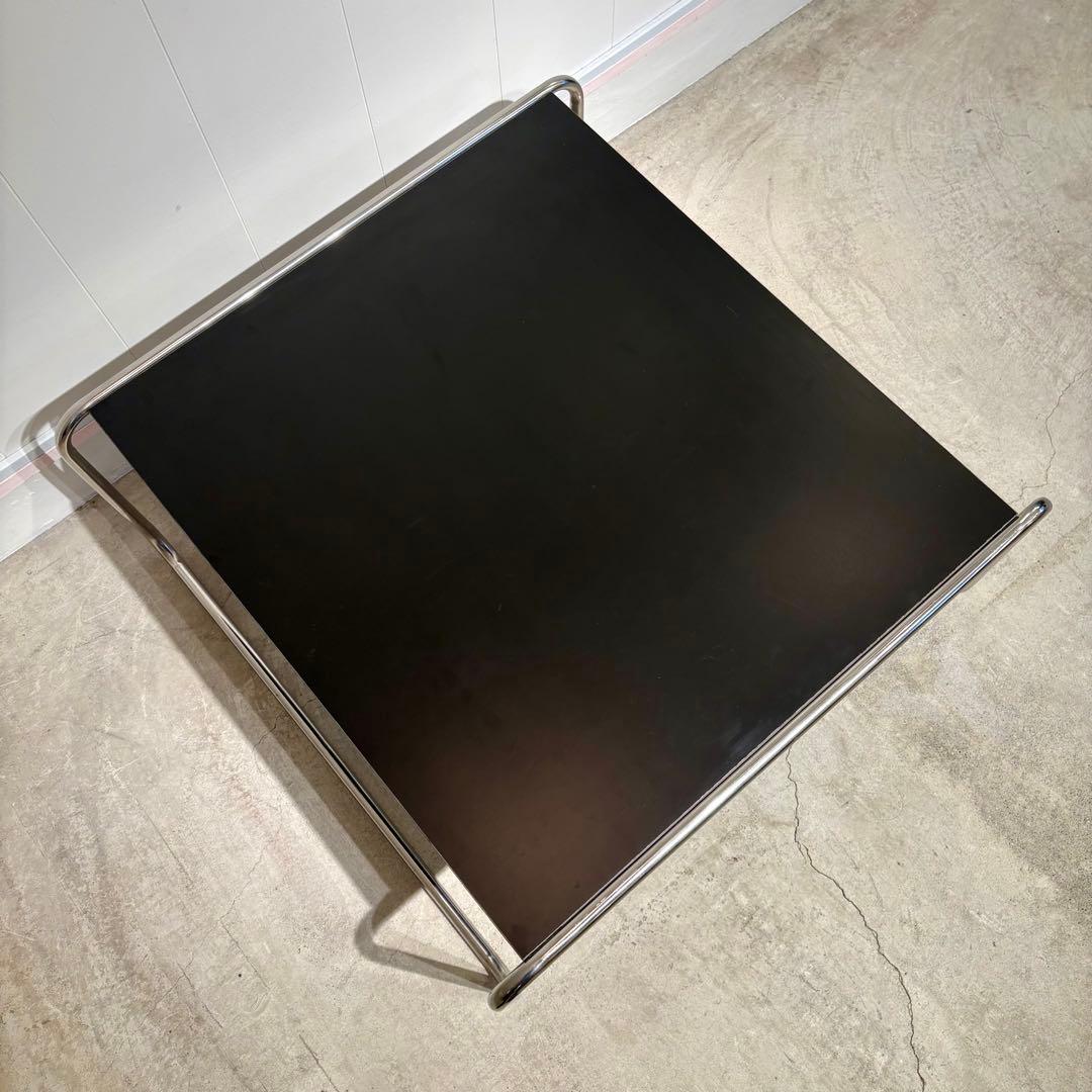 マルセルブロイヤー　バウハウスデザイン　ローテーブル