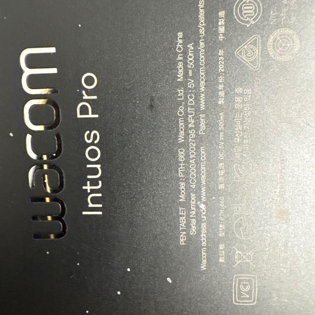【未使用品】ワコム ペンタブMサイズWacom Intuos Proペンタブ