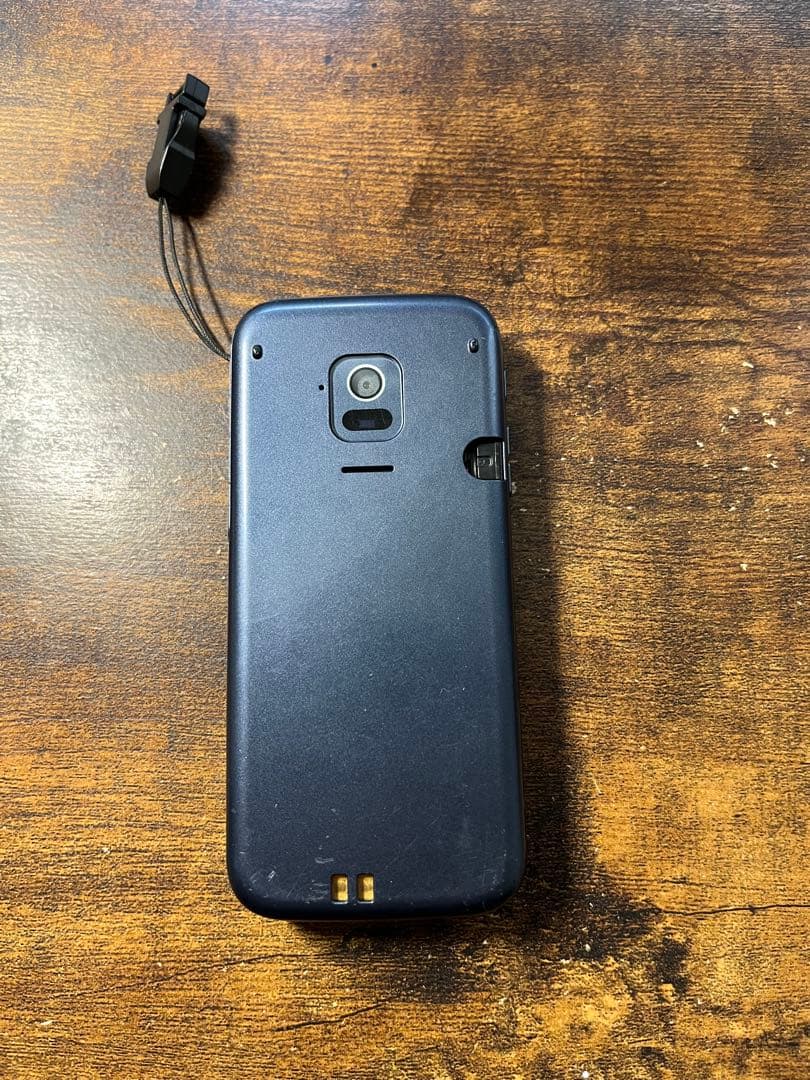 docomo 折りたたみ式携帯電話 F-01M