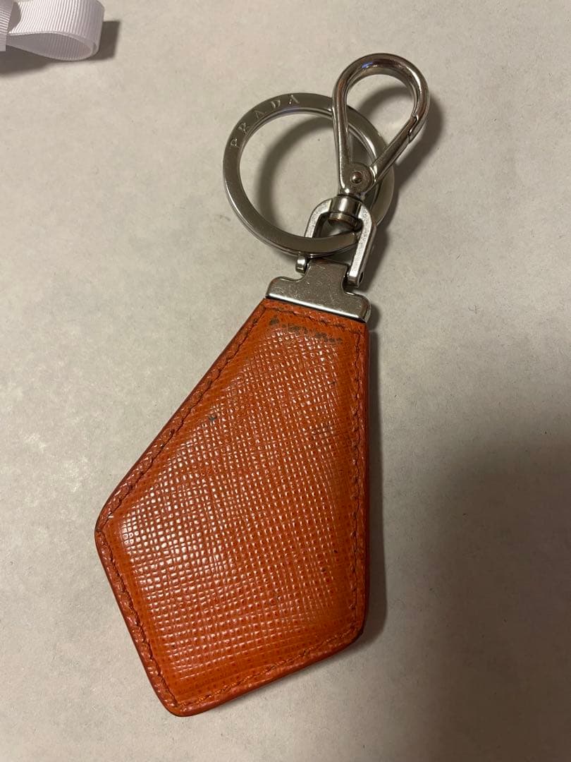 【（有)あずき太郎商店】プラダ PRADA サフィアーノレザー キーリング