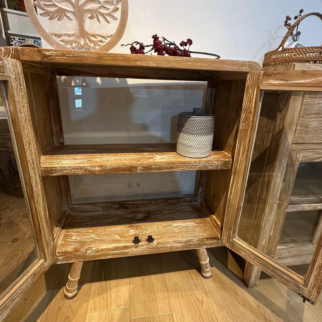 【訳ありチークガラス扉キャビネットw70×d30×h85cm 通常132,000