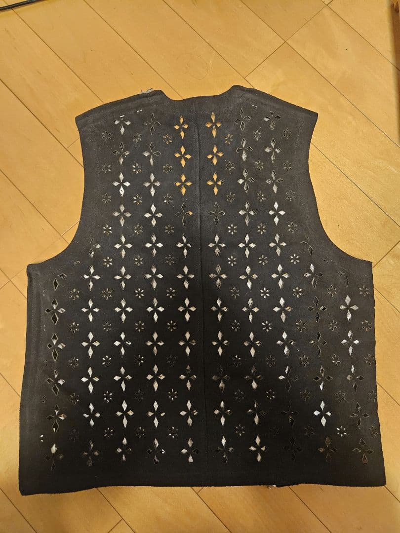 トップス DIAMOND CUT LEATHER VEST masu