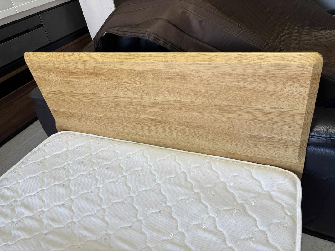 三幸コーポレーション セミダブルベッド、20cm マット 幅120cm Used