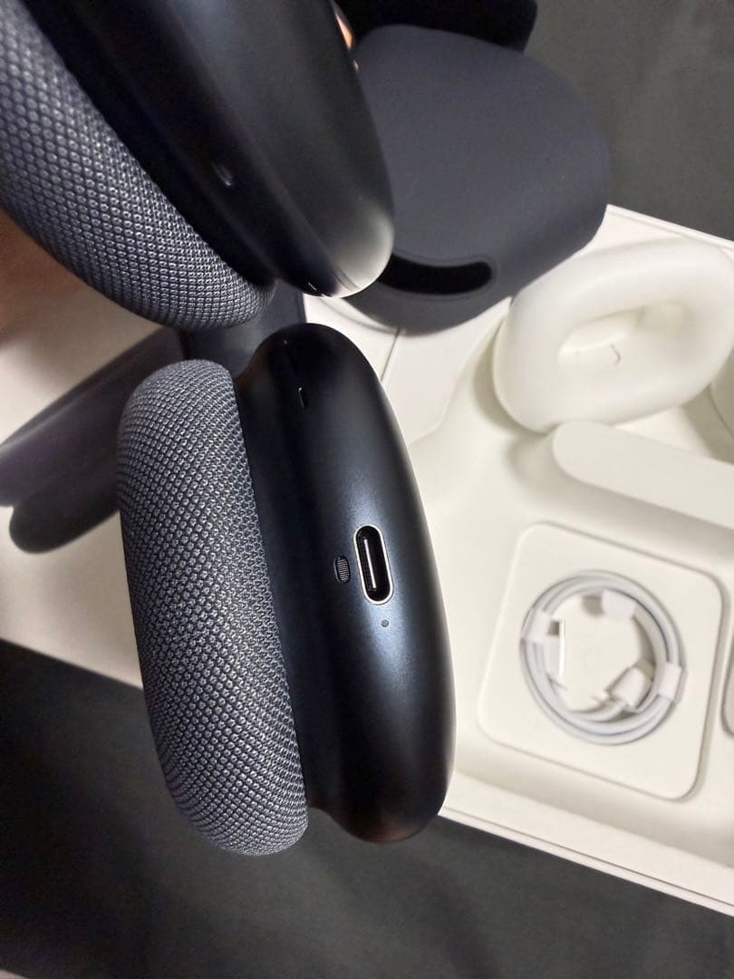 【美品】Apple Airpods Max USB C ミッドナイト未使用に近い