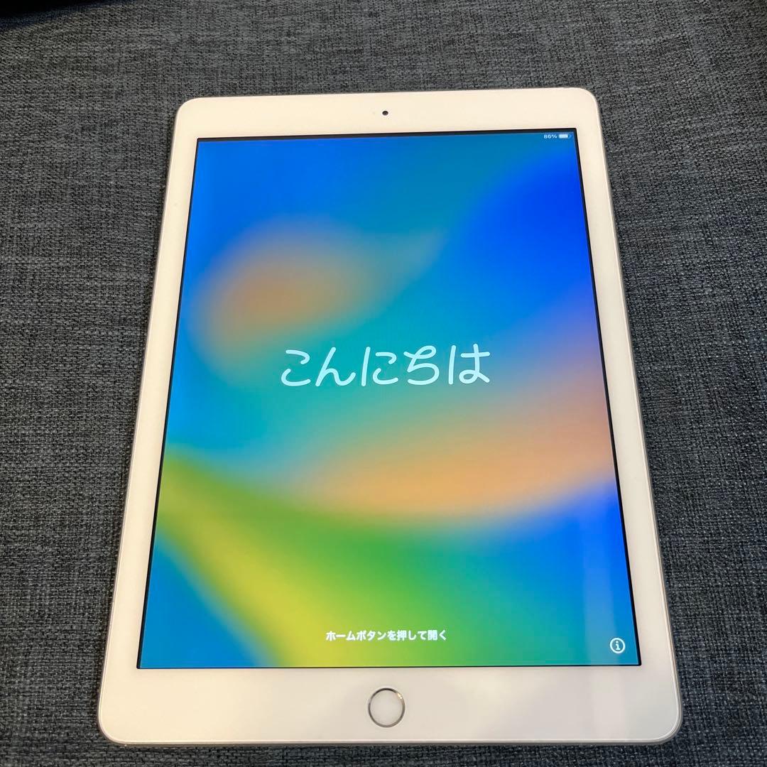 Apple iPad 第5世代　128GB シルバー