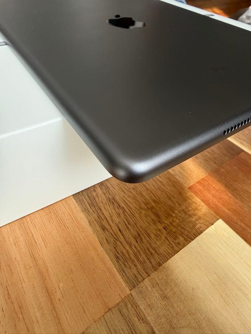 iPad 第9世代 64GB Wi-Fi 美品 箱・付属品未使用／初期化済