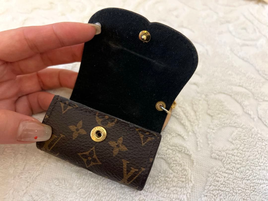 LOUIS VUITTON 猫　AirPods Pro ケース　エテュイ　レア