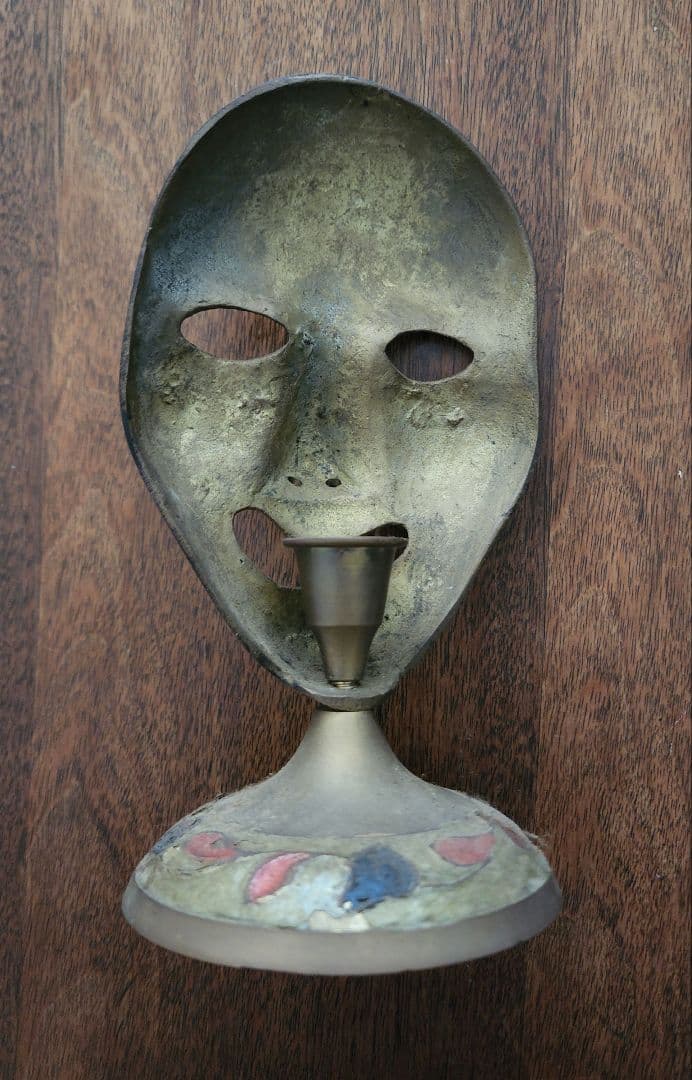 マスクの燭台