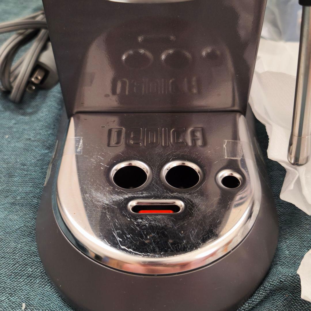 【美品】DeLonghi デディカ アルテ エスプレッソマシン EC885J