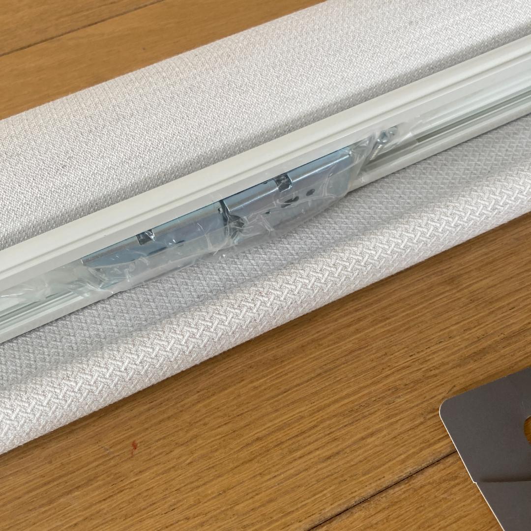 TOSO ロールスクリーン 690×2350mm 新品未使用