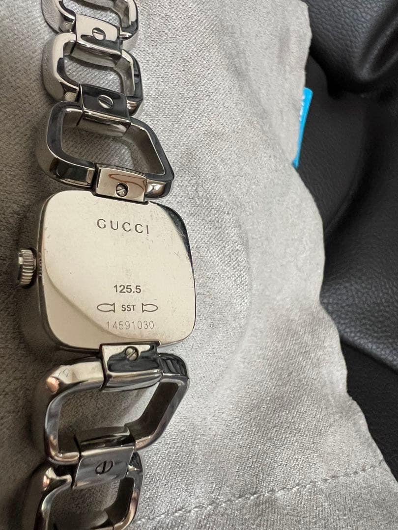 GUCCI 時計　Gコレクション　ダイヤ