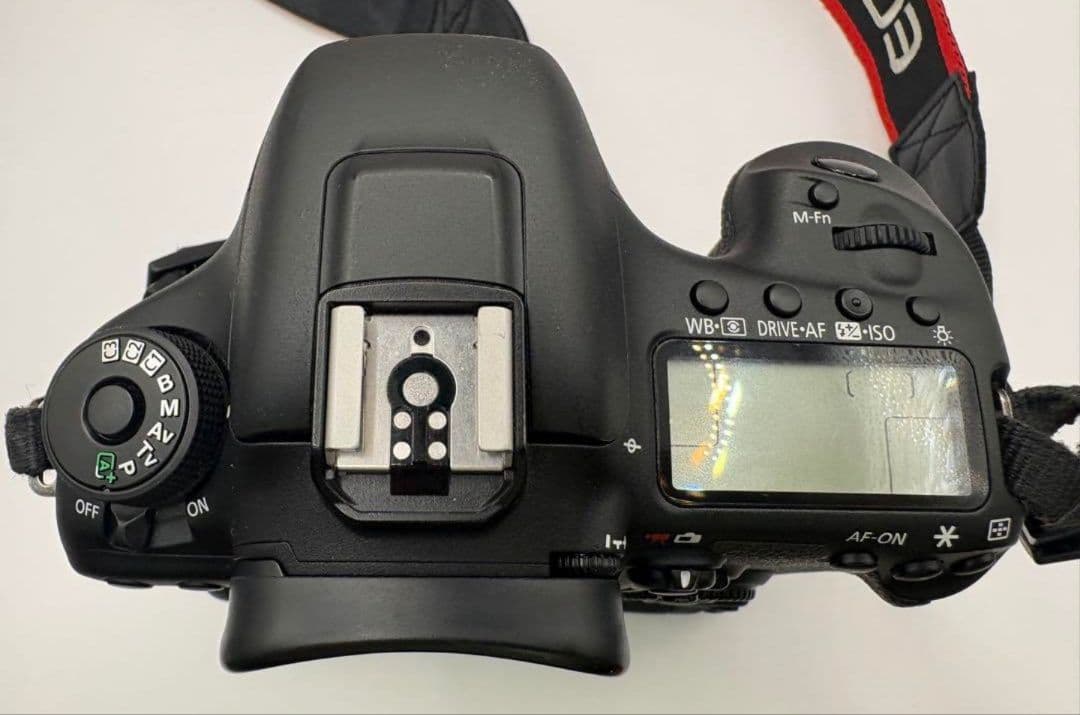 美品Canon EOS 7D Mark II 本体 バッテリーグリップ付き