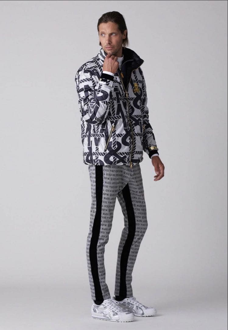 ◼️MARK&LONA◼️ロゴ入り中綿ジャケット48L美品白黒