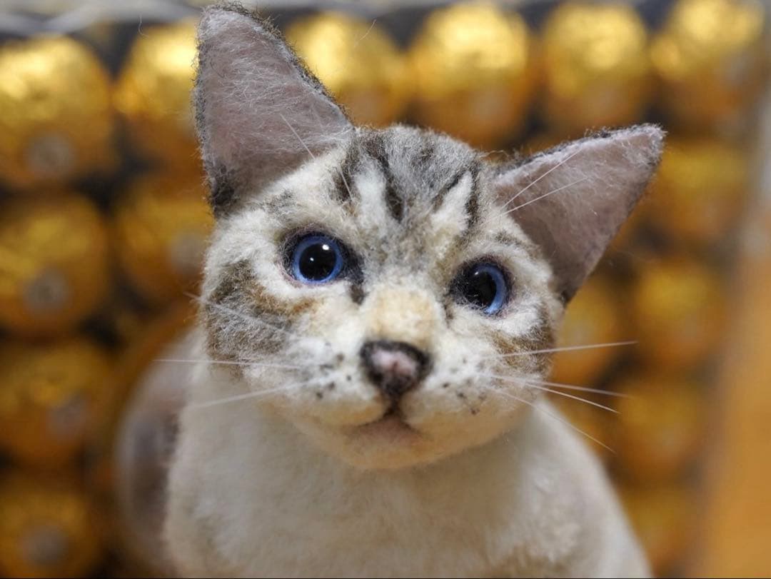 羊毛フェルト　猫　お座り