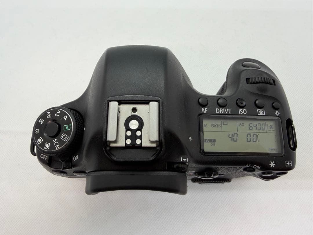 デジタルカメラ Canon EOS 6D + EF40mm F2.8 STM