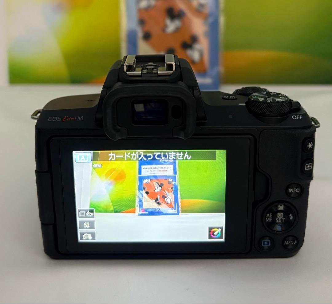 自撮りOK✨Wi-Fi搭載✨Canon EOS Kiss M レンズキット