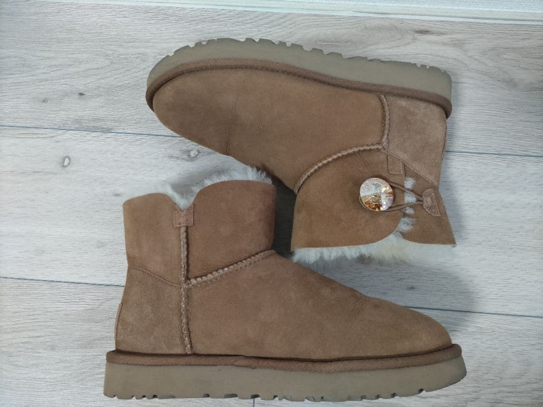 超美品✨UGG アグ スワロフスキー ムートンブーツ 24cm