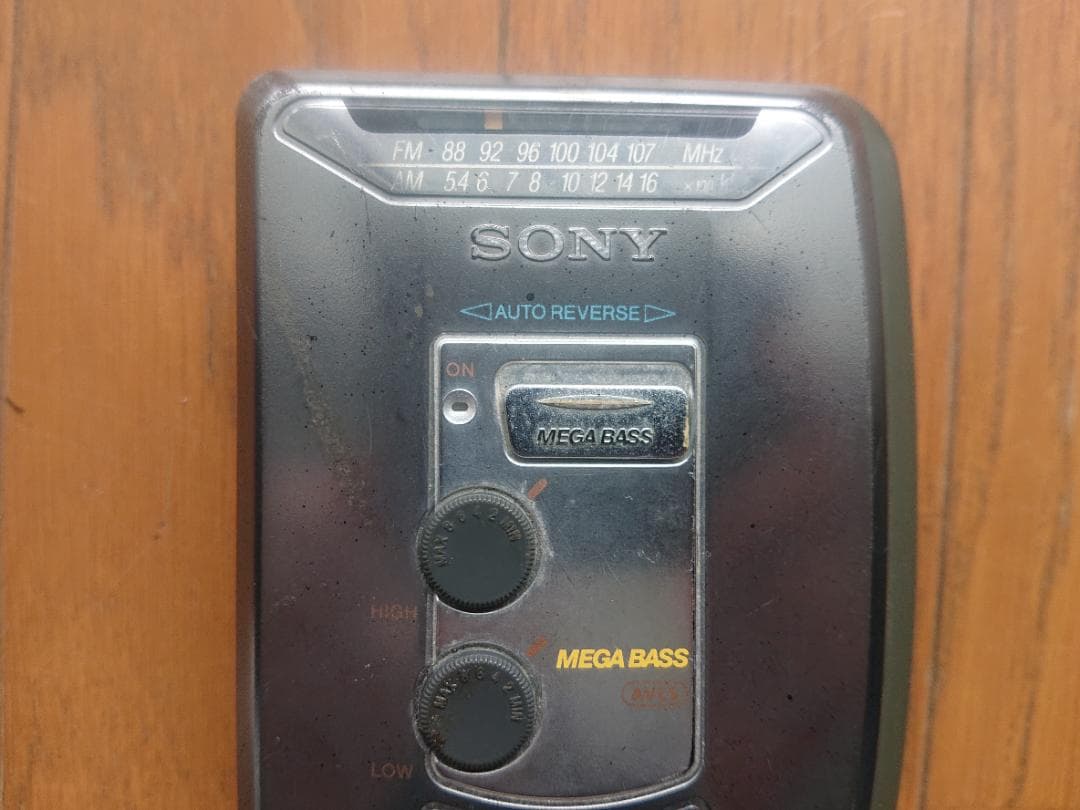 SONY WM-FX373 ウォークマン FM/AM ※ジャンク(broken)