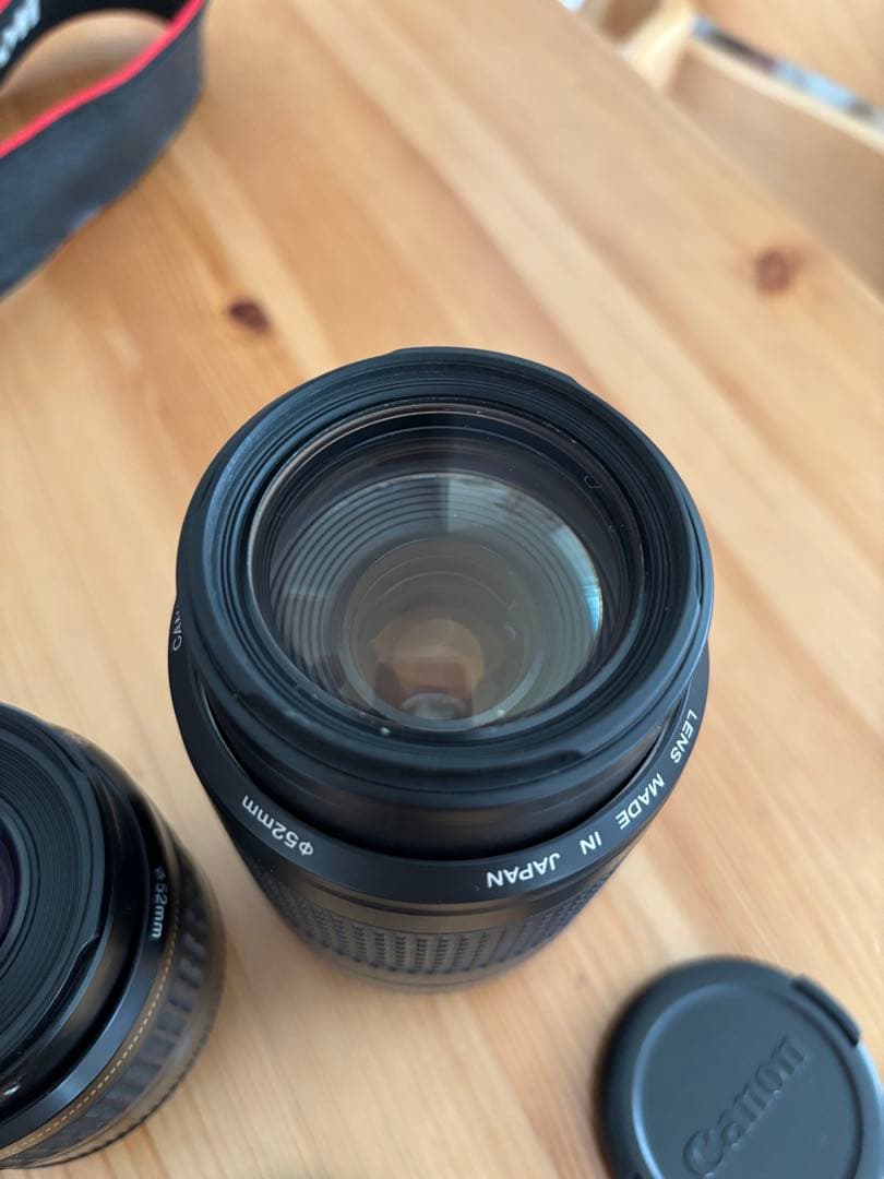 Canon EOS kiss x9i ダブルレンズセット　単焦点レンズ付き