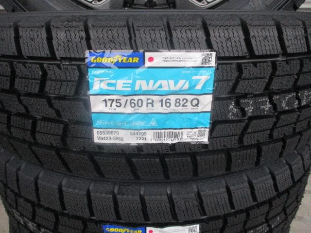 送料込☆グッドイヤースタッドレス☆175/60R16☆クロスビー・ラクティス