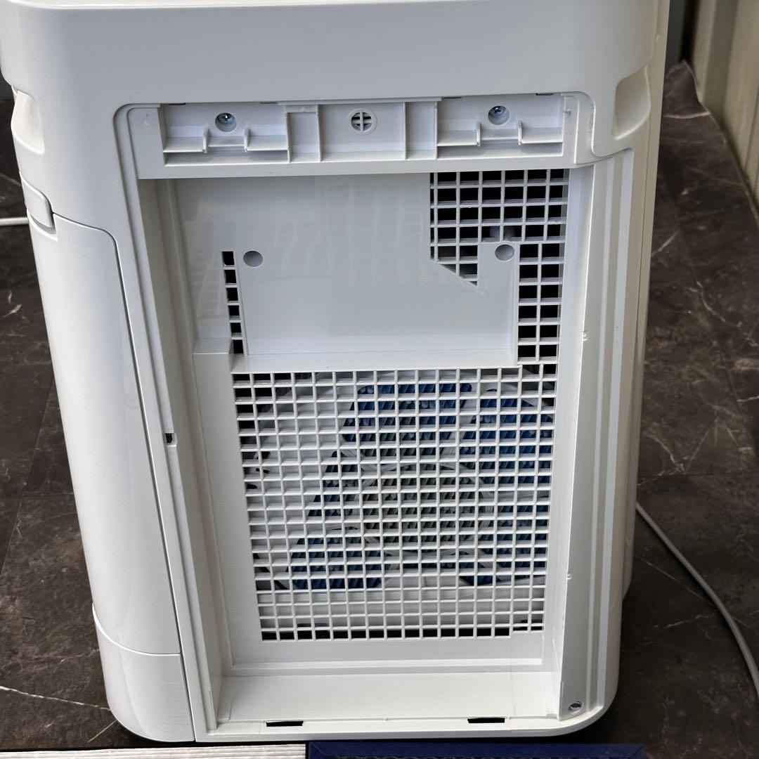 ◯送料込！2025年製 SHARP 加湿空気清浄機 KC-S50-W