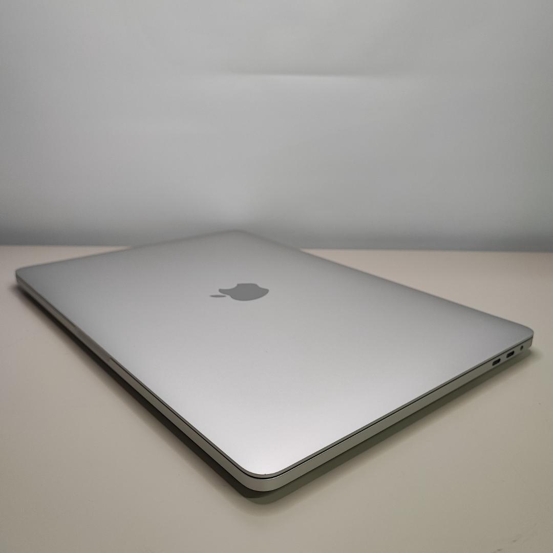 MacBookPro2020 13.3㌅ i7-1068 /16GB/512GB