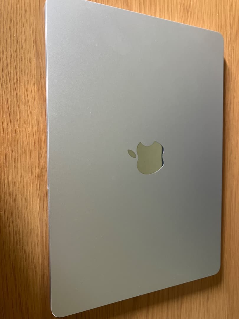 【新品同様】MacBook Air M2 8GB 256GB