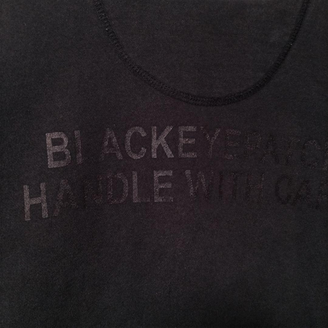 j66【人気Lサイズ】ブラックアイパッチ　刺繍ロゴ　スウェット　入手困難