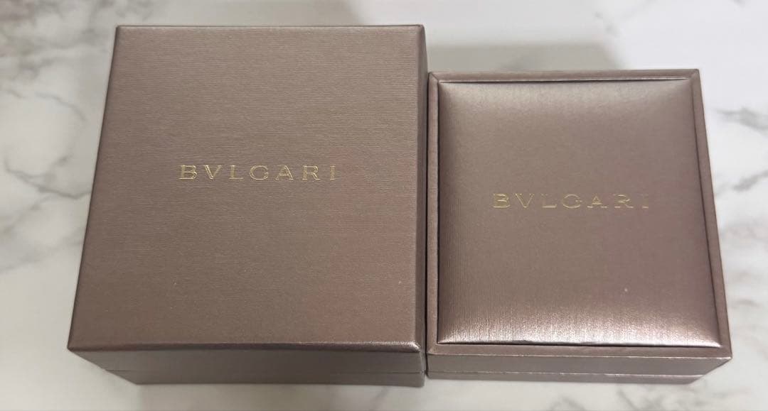 ブルガリ・ブルガリ シングルピアス k18 オニキス