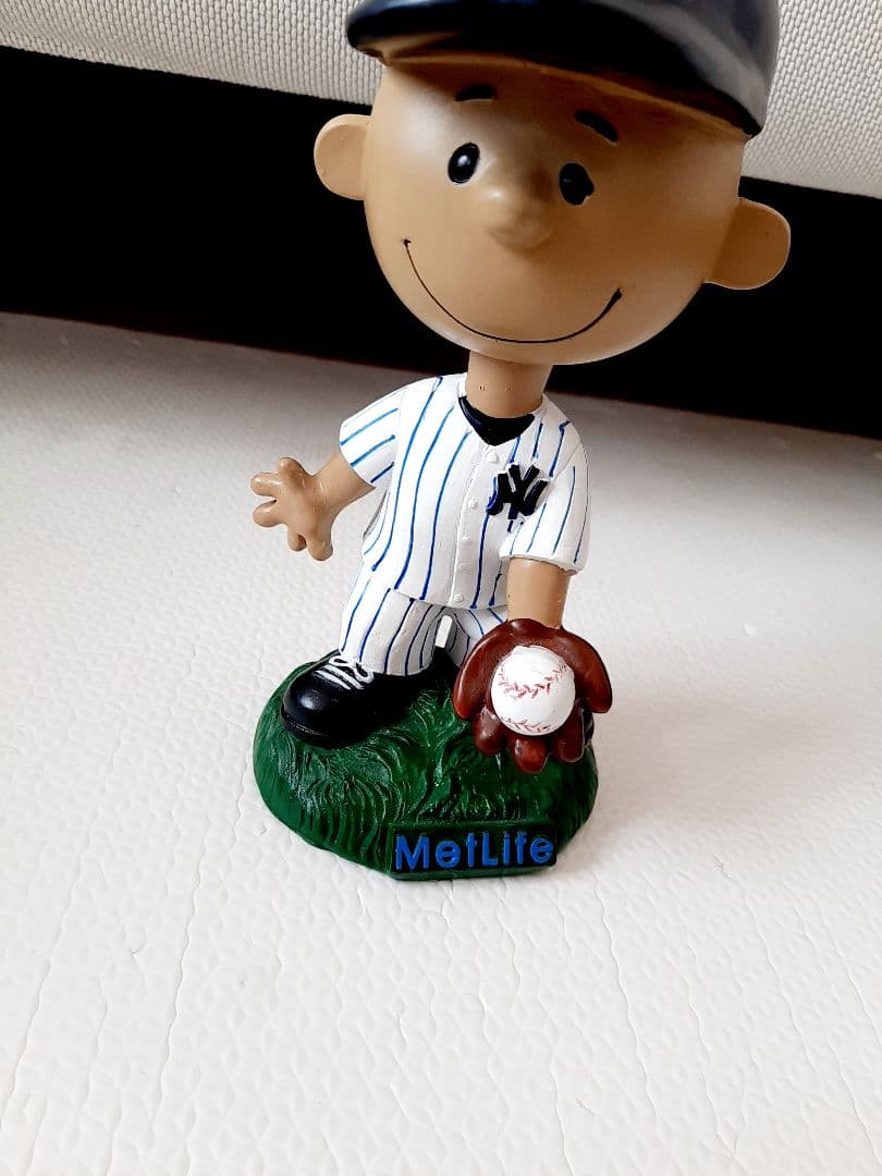 MetLife ボブルヘッドフィギュア　スヌーピー　フランクリン