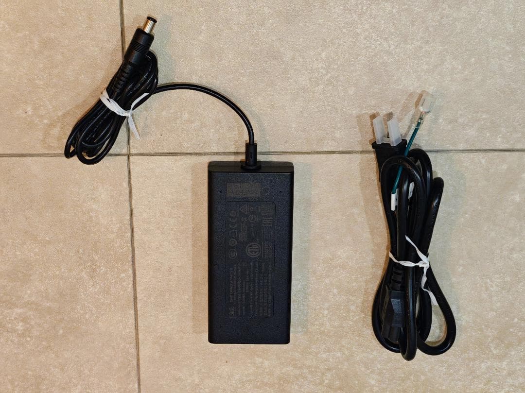 INNOCN 25M2S 24.5\" WQHD QD-MiniLED 美品