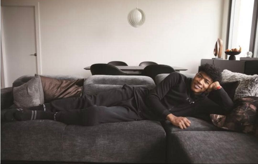 新品160万円　②／２　ボーコンセプト　ハンプトン 　コーナーソファ　八村塁