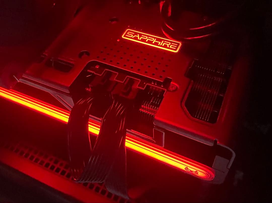 RADEON SAPPHIRE NITRO＋ RX7800XT 16GB