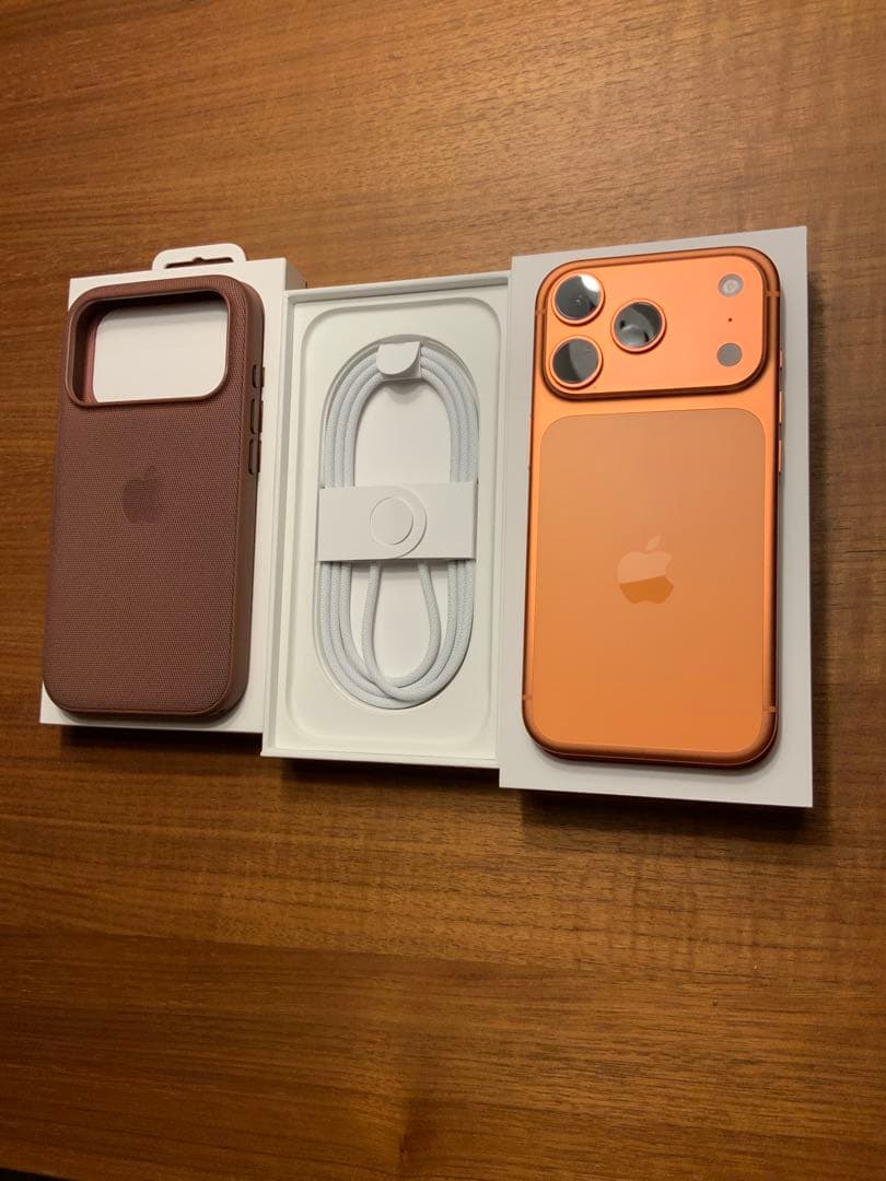 iPhone17pro 512GB コズミックオレンジ 純正ケース付き