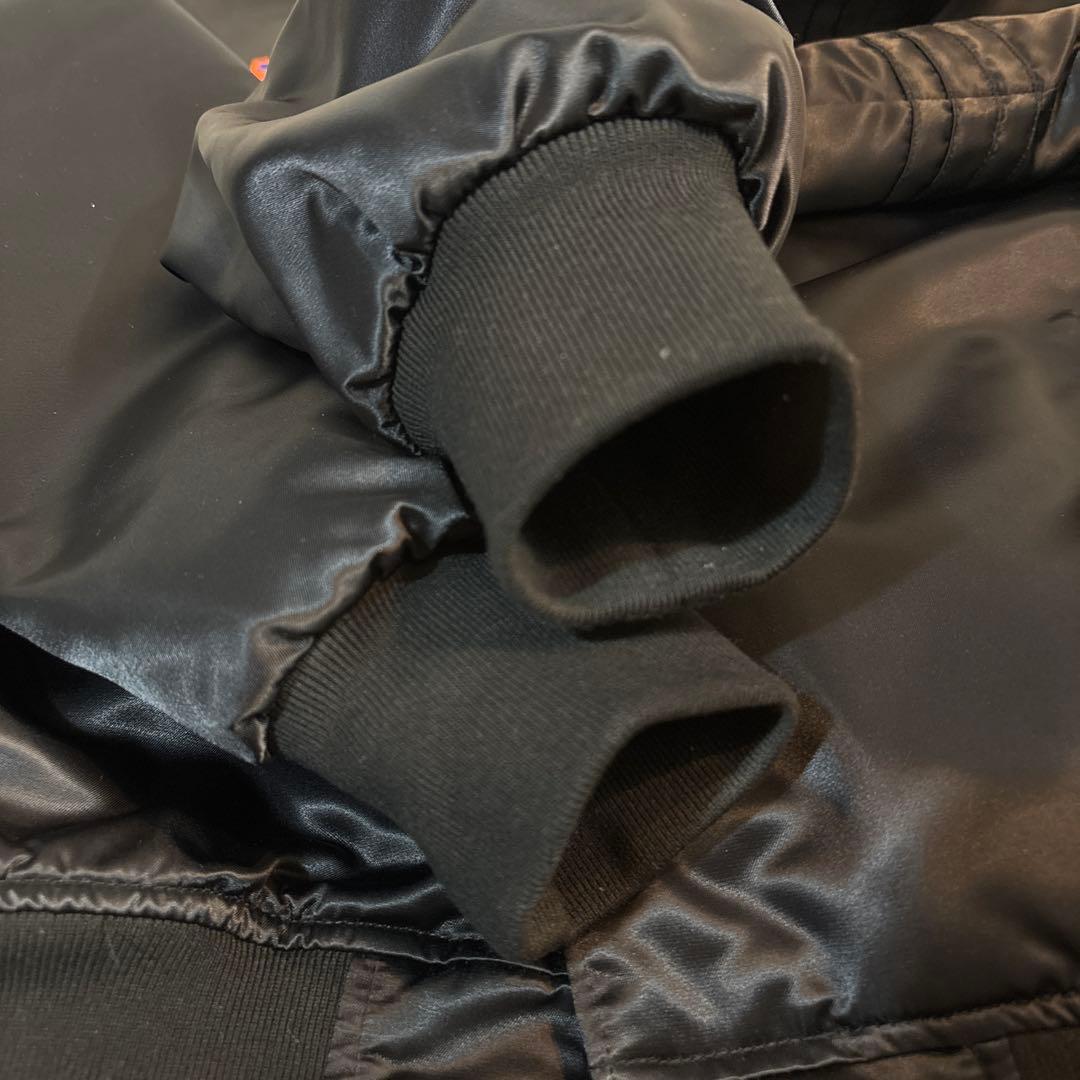 【本日削除】Kith Satin Bomber Jacket