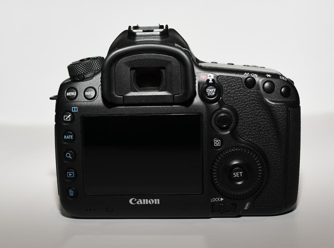 Canon EOS 5DS R 本体 EF20-35mm1:2.8レンズ