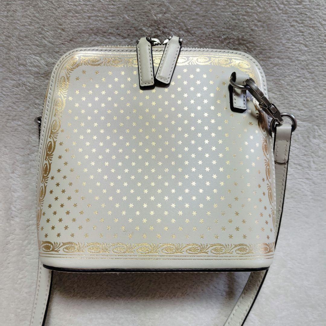 グッチ　セガコラボ　ショルダーバッグ　ミニバッグ　GUCCY　ホワイト　ゴールド