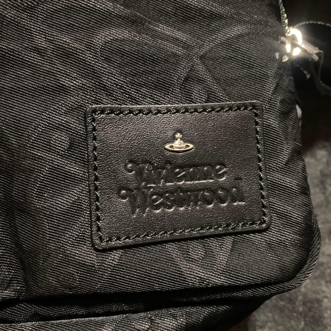 【最終値下げ】Vivienne Westwood エンボス ショルダーバッグ