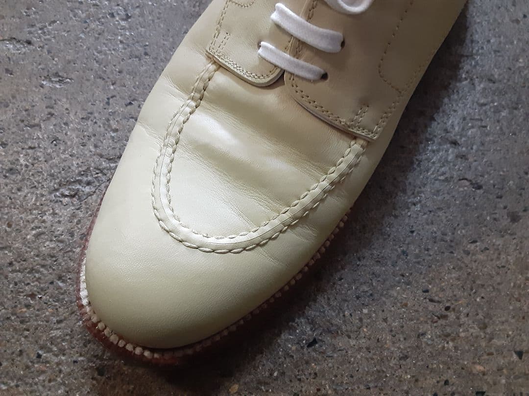 サ*ロ様 レユッカス karena/u 39.5 白系