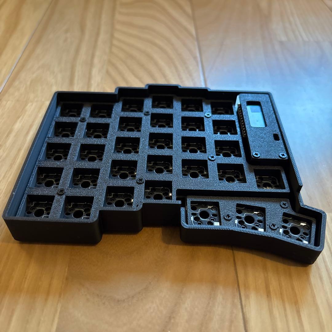 トラックボール　分割キーボード　完全無線　61キー　ロープロファイル対応