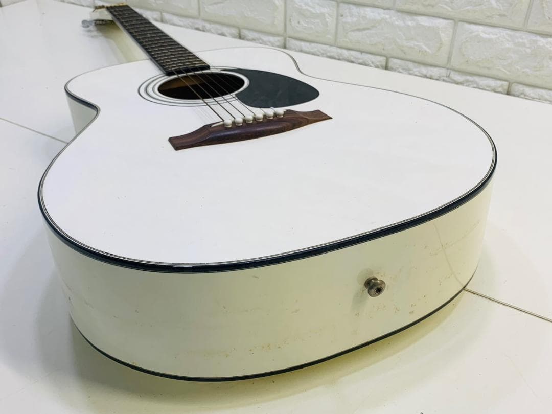 39Z SUZUKI ヴァイオリン F-130 アコースティックギター ホワイト