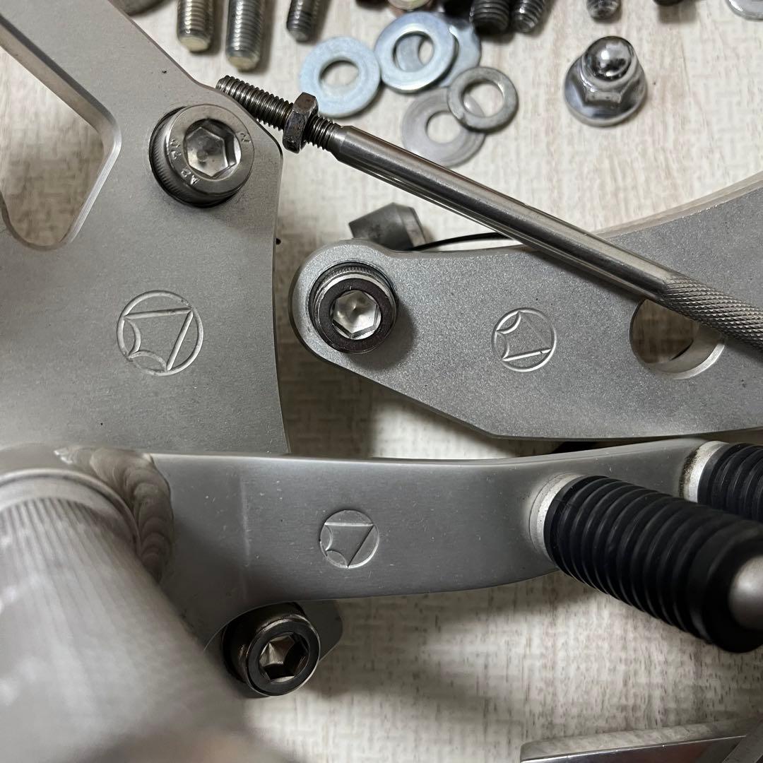 ゼファー750 BEET スーパーバンクステップ 絶版 バック ビート