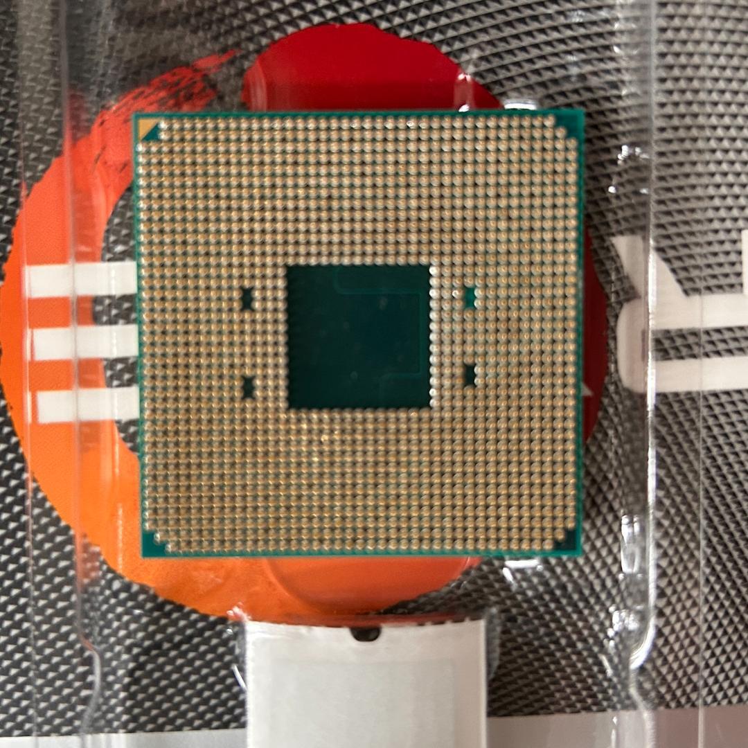 【中古】AMD Ryzen 5 3400G クーラー付き