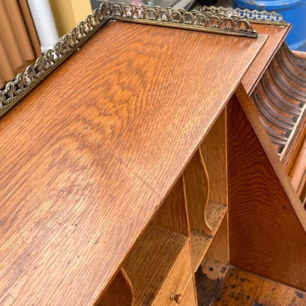 イギリスアンティーク ライティングビューロー　サイドボード　トレバーページ