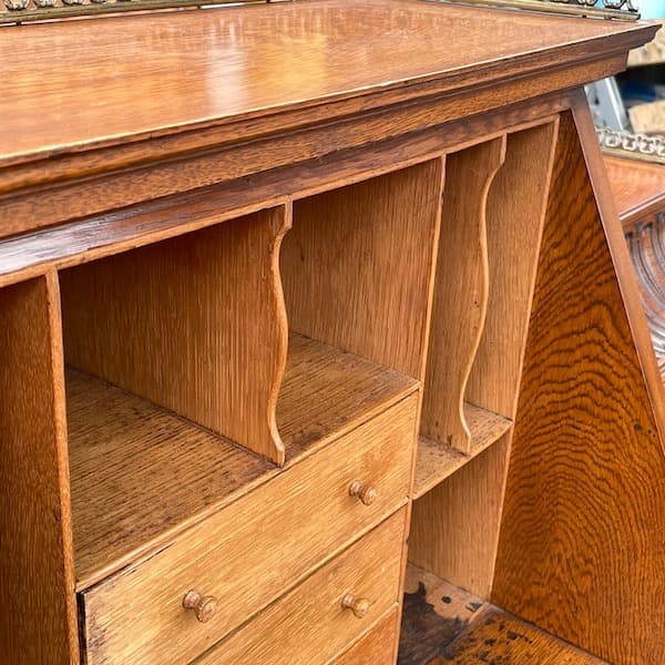 イギリスアンティーク ライティングビューロー　サイドボード　トレバーページ