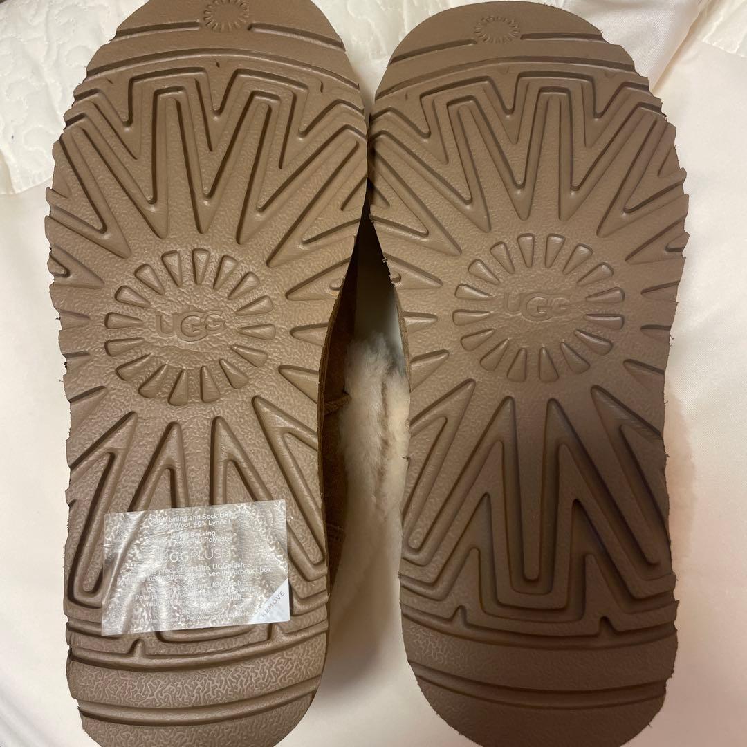 UGG nita w7 24cm 新品未使用